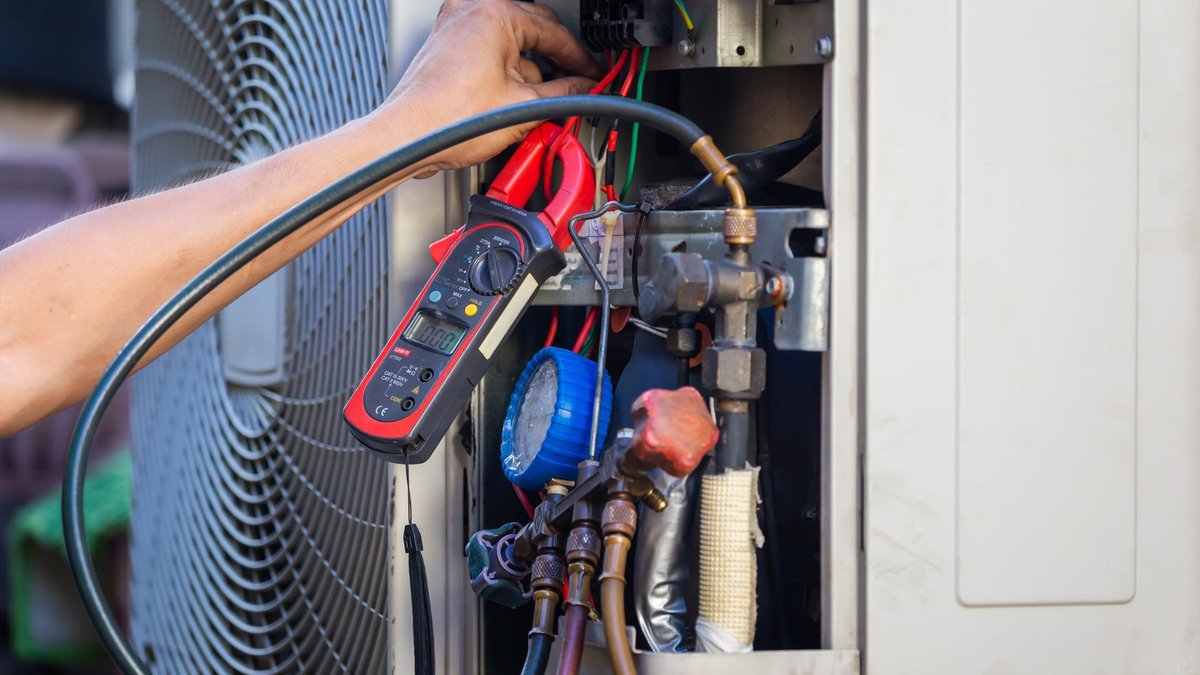 When To Replace A HVAC System: San Diego Technician Weighs In On Lifespans