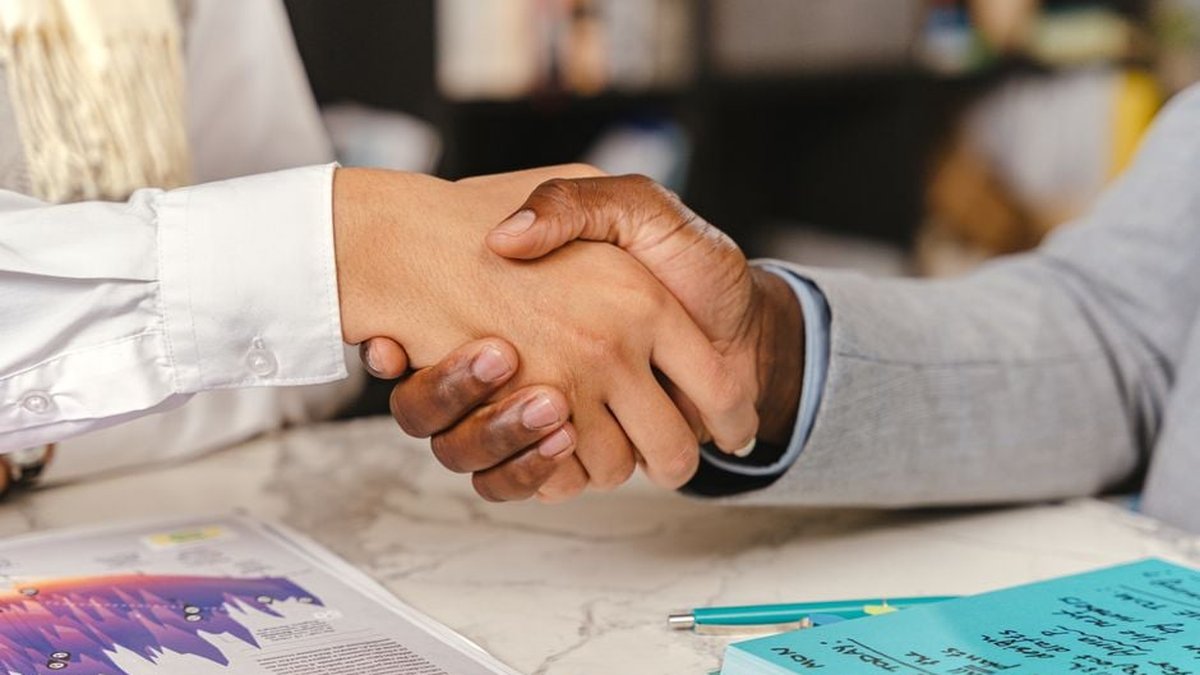Who Pays Closing Costs: Texas Expert Explains What SMB Owners Actually Keep