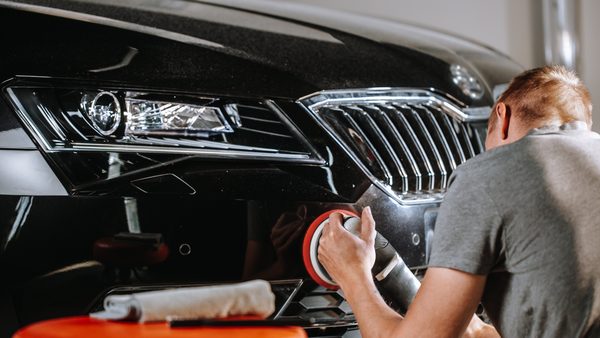 Best Waterless Detail Spray for Safe At-Home Car Cleaning: A DIY Detailers Guide