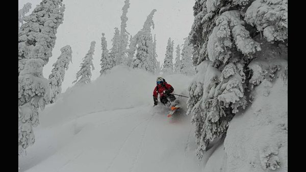 Canadian Powder Highway Ski Adventures For Solo Travelers: Guided Tours Expand