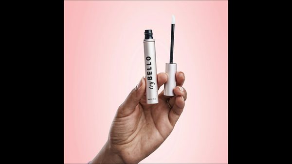 Eyelash Serum Comparison Guide Published Amid Natural Ghost Lashes Beauty Trend