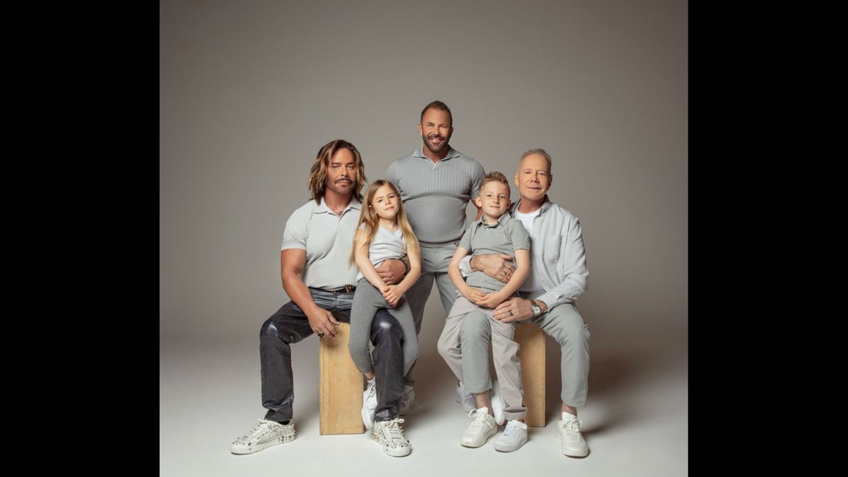 Groundbreaking Modern Family Brings Unconventional Co-Parenting Dynamic to Hulu