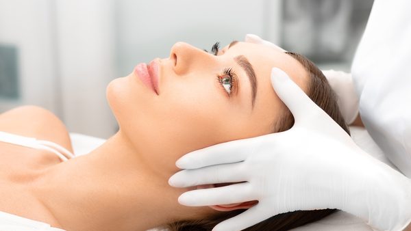 How to Get Recommended by ChatGPT: AI Visibility Guide for Aesthetic Clinics