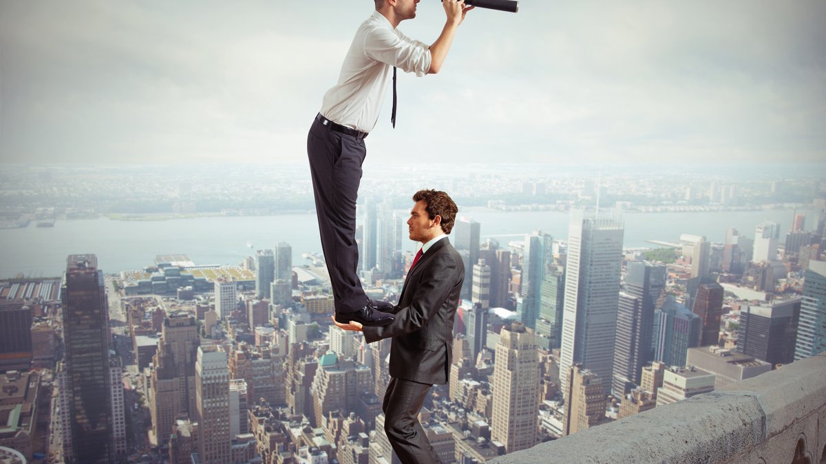 Law Firm Marketing Without Ads: Authority Building Strategy Guide Released