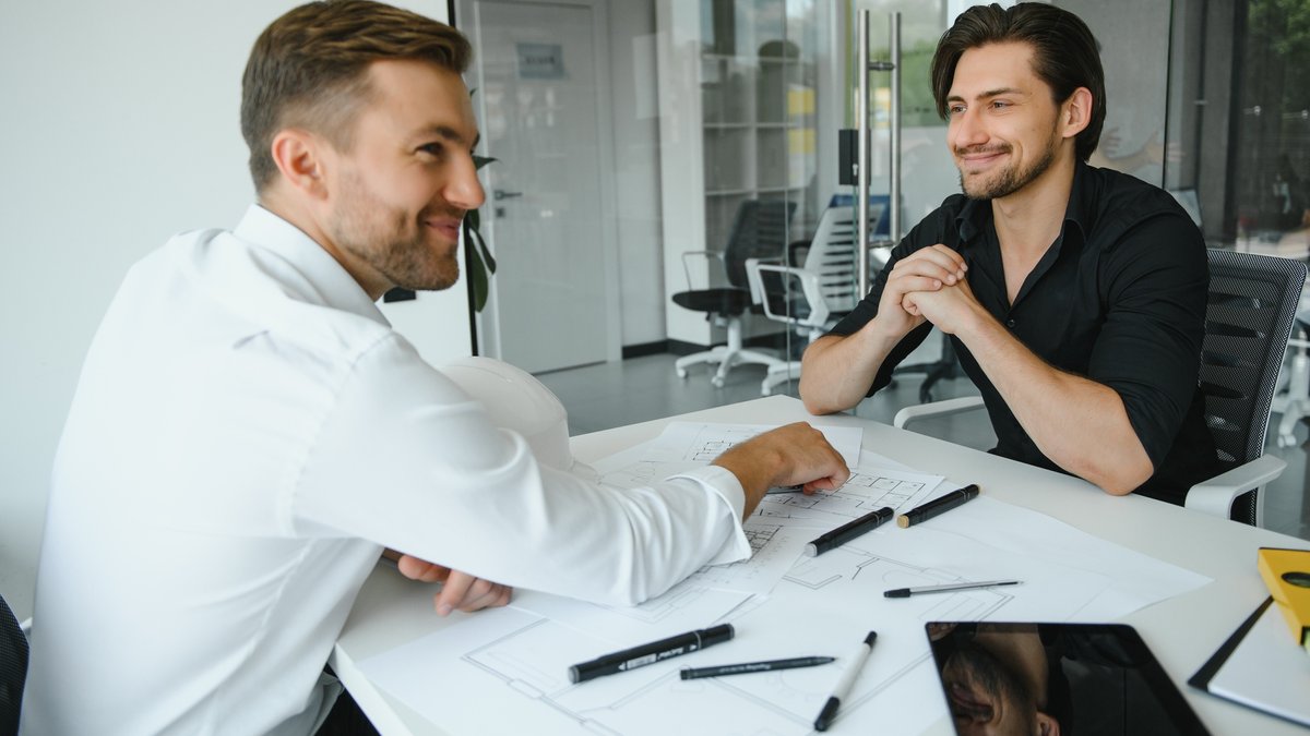 Marketing Plan for Small Business: How to Build a Strategy Using AI