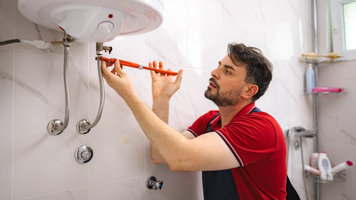 Tankless Water Heater Installation Costs & Sizing Tips For Houston Homeowner
