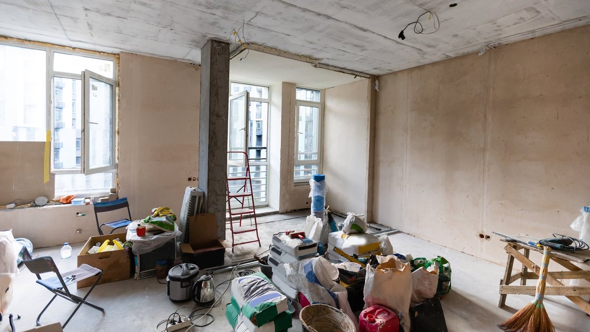 What Is Renovation Debris? A Calgary Guide to What It Is & How to Dispose of It