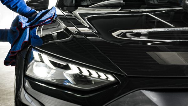 What's the Best Way to Detail a Car? Here's Why Experts Recommend Modern Sprays
