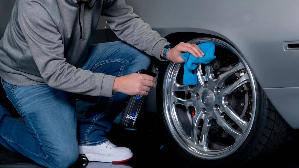 WillerTime Introduces Waterless Detail Spray For Safe At-Home Car Cleaning