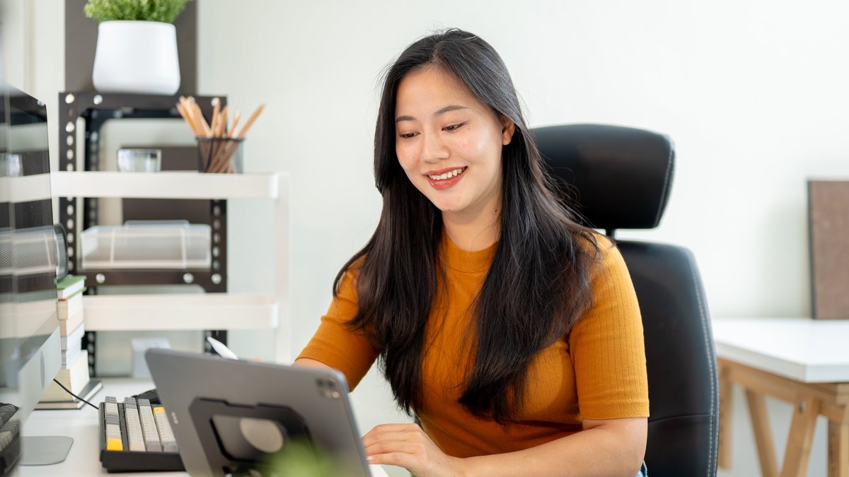 7 Offshore Staffing Benefits You Should Know for Scaling Your SMB in 2026