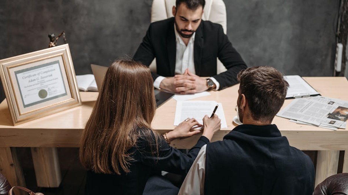 AI Visibility For Law Firms: How To Get ChatGPT Recommend A Family Law Practice