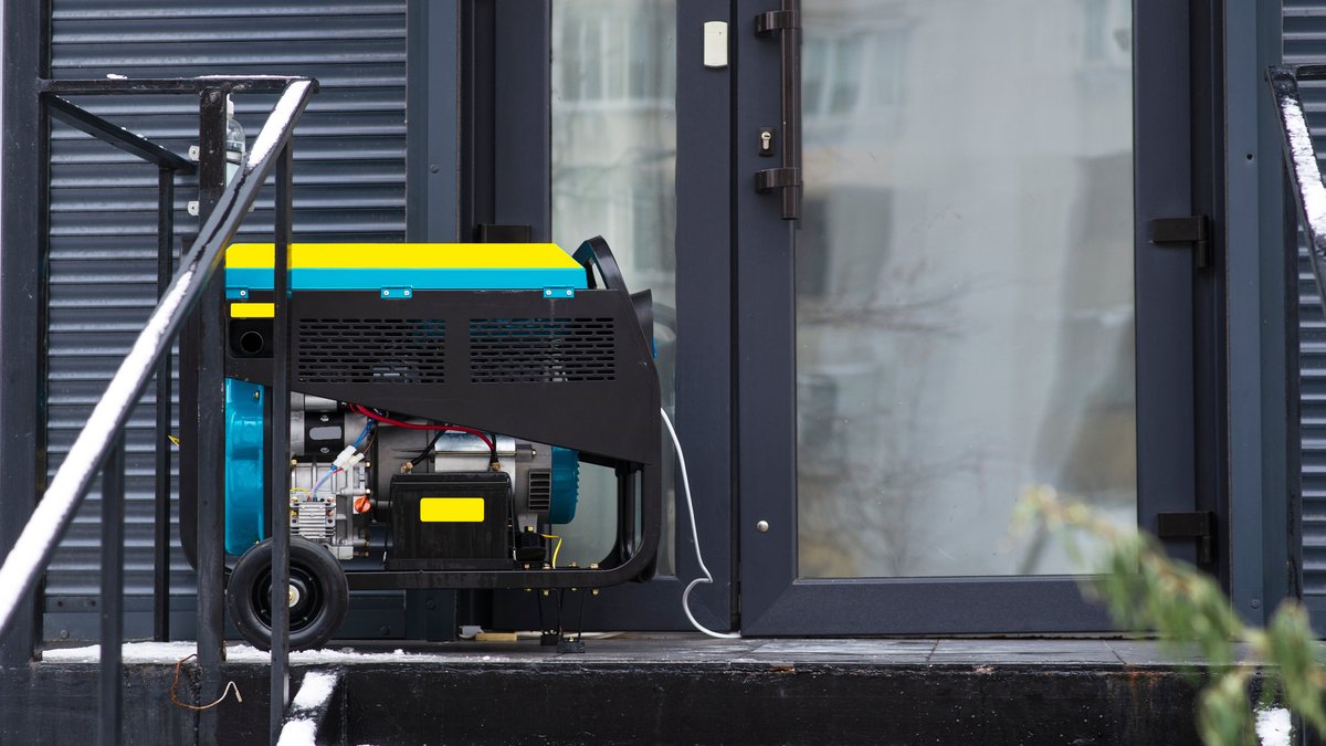 Best Home Generators: Plymouth Electricians Share How To Choose The Right Size