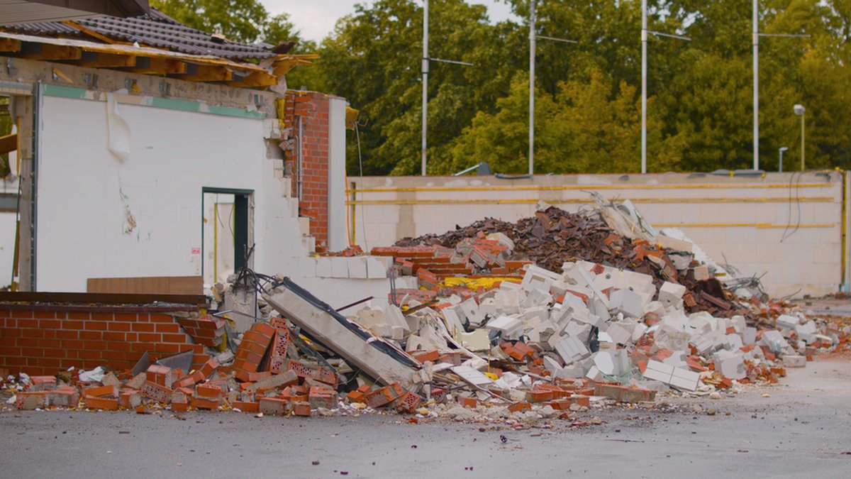 Construction Debris Removal: Challenges, Tips & Disposal Options Explained