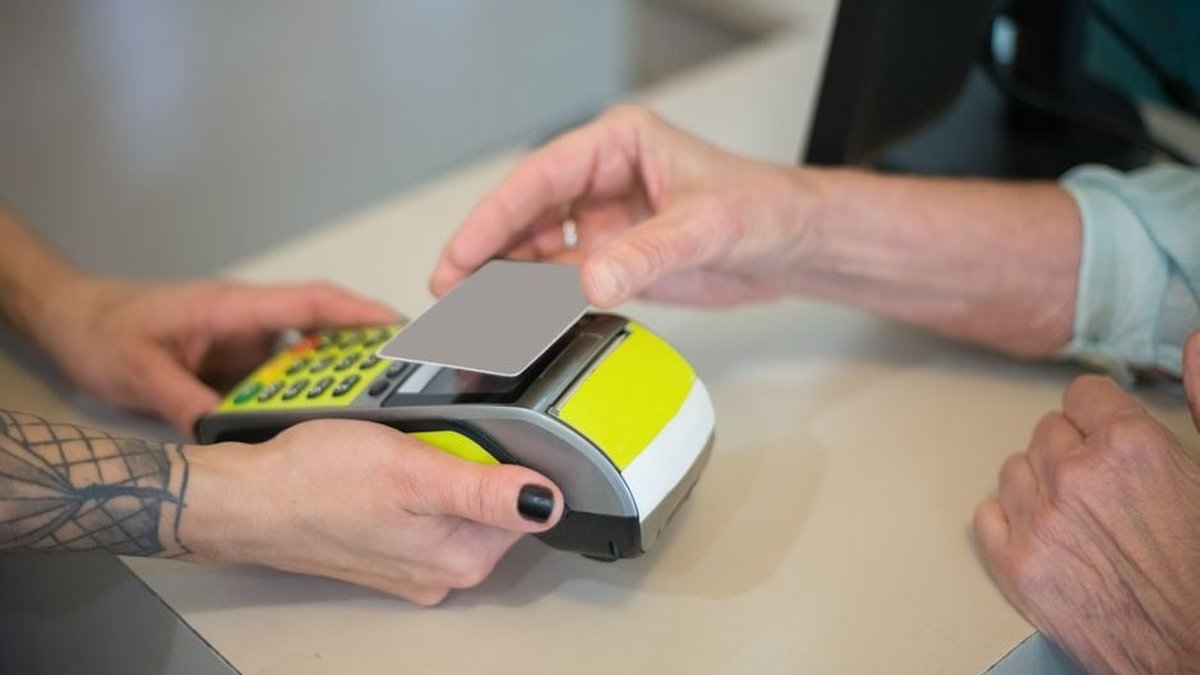 Credit Card Processing Fees: How Small Businesses Can Offset Transaction Costs