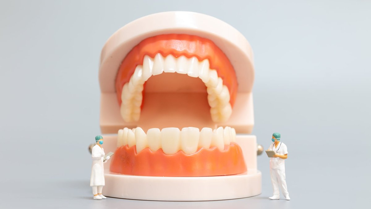 Dental Hygienist Cost: Nottingham Experts Explain the Long-Term Value & Benefits
