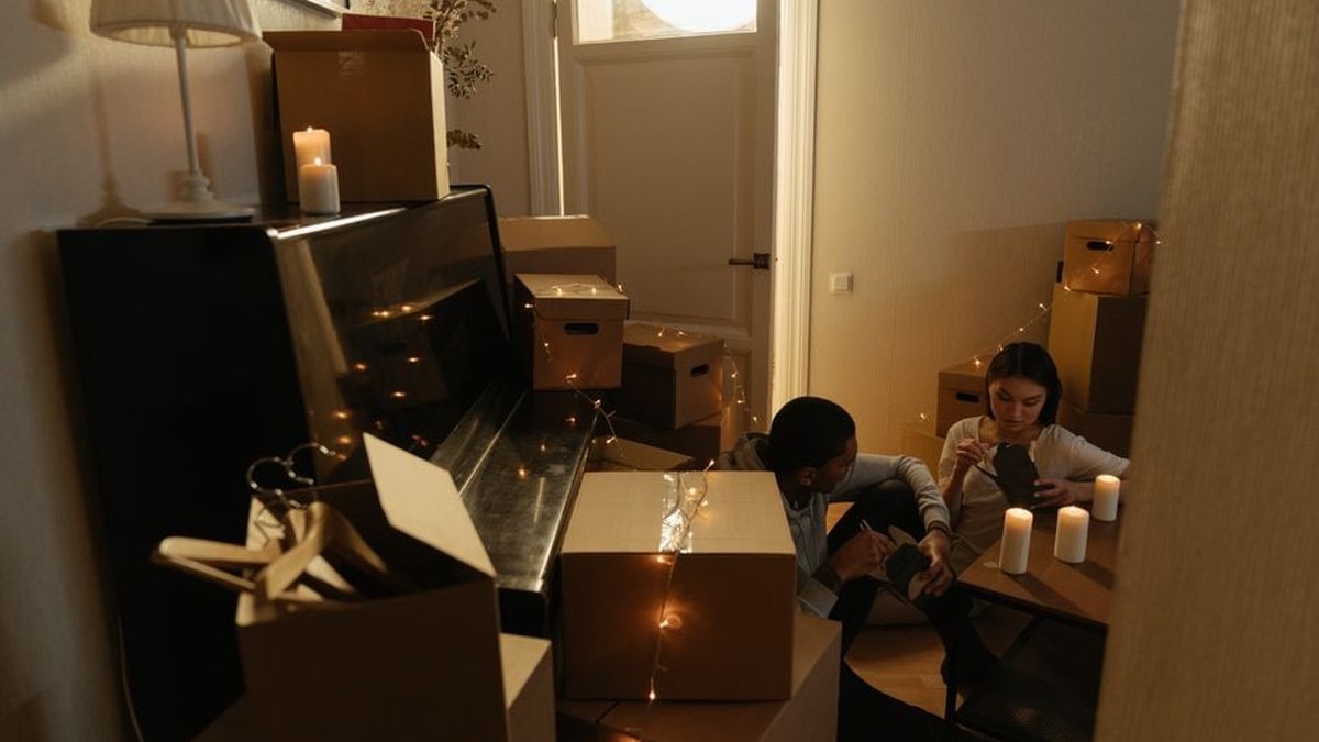 DIY Piano Moving Techniques With Equipment & Step-By-Step Tips: Guide Announced