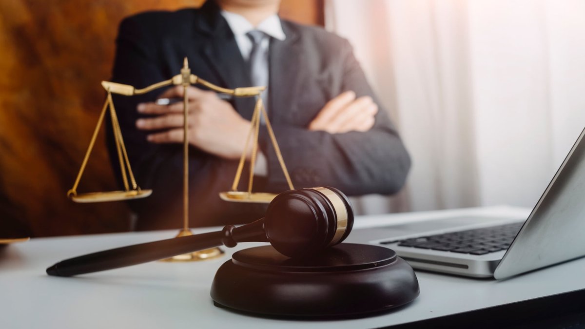 Does SEO Still Work for Law Firms? The Case for an AEO-Based Content Strategy