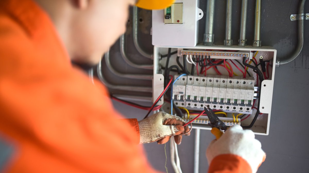 Electrical Inspection Checklist: Indiana Pro Explains What Sellers Should Fix