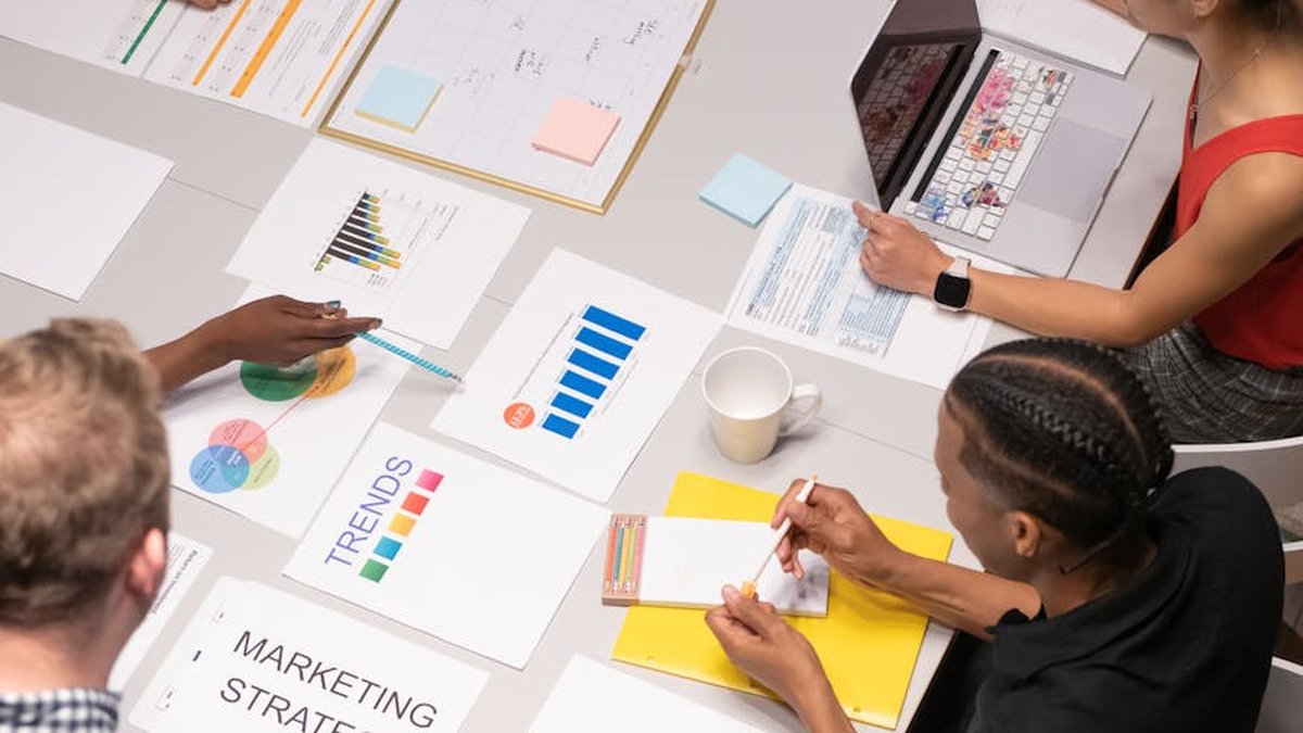 How to Market a Small Business Locally: AI Strategies to Improve Lead Generation