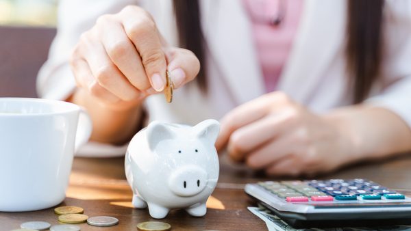 Irrevocable vs. Revocable Trusts: Estate Planning Options Compared By Experts