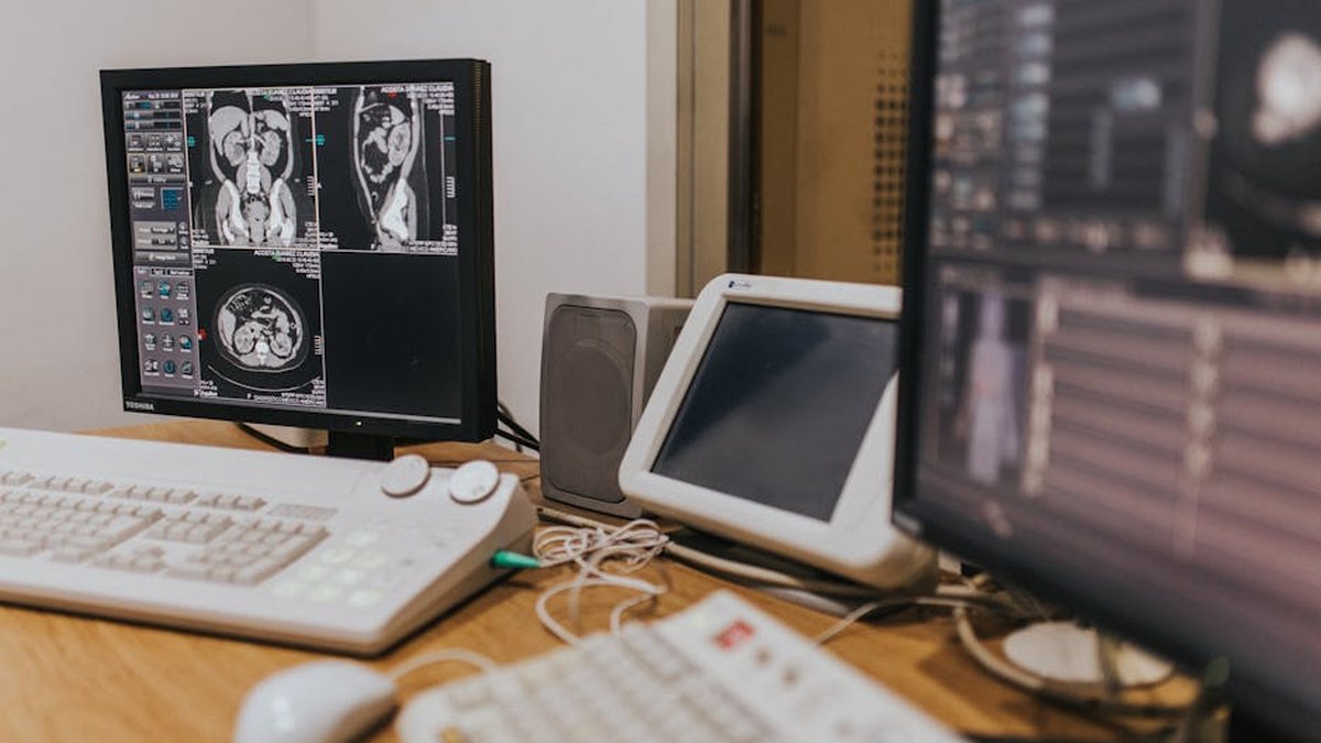 Is Virtual Contrast Supervision Safe? CMS Rules & How It Works