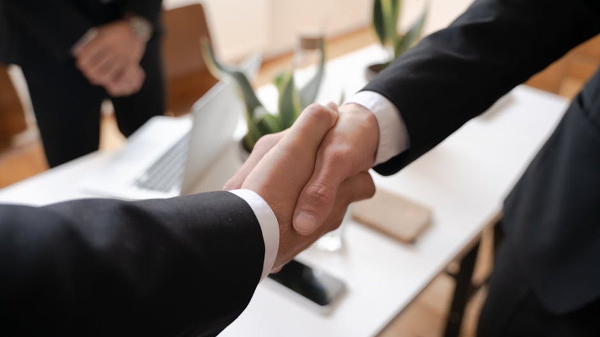 Past Due Vs Overdue Payments For B2B Accounts: Collection Guide Released
