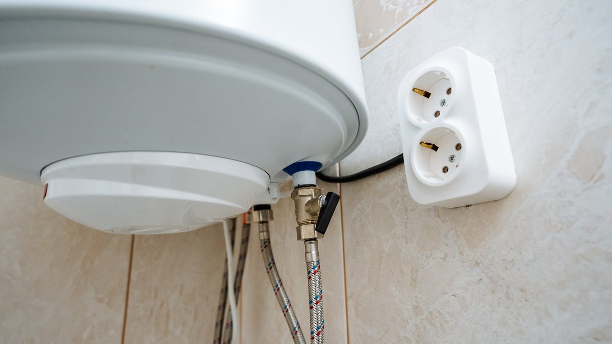 Signs Your Water Heater Needs to Be Replaced: Cabell County Pros Weigh In