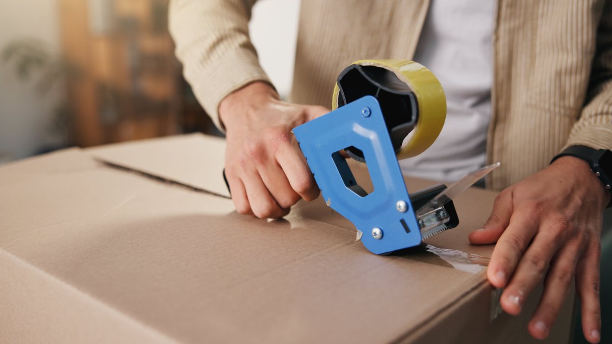 UK Packing Tape for Heavy Shipments: Specifications & Sizing Resource Released
