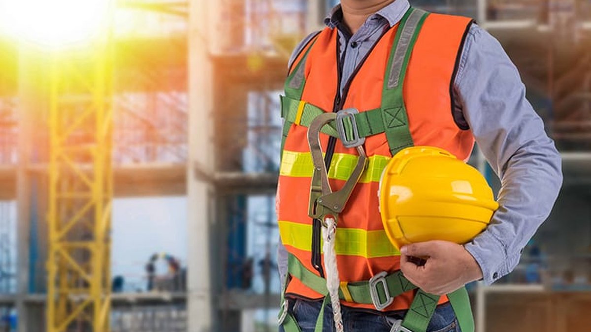 US Construction Site Guard: Unarmed Security Expert Solutions Updated