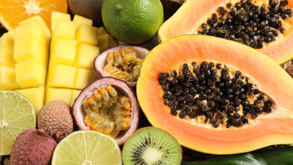 What Fruits Are in Season in Costa Rica? A Caribbean Coast Culinary Guide