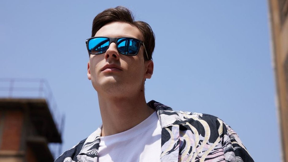 Blue Polarized Sunglasses: Why Lens Color Matters in Bright Outdoor Conditions