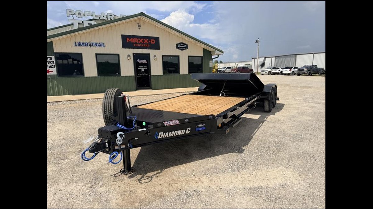 Diamond C Vs. Load Trail: Which Equipment Trailer Best Suits Your Business?