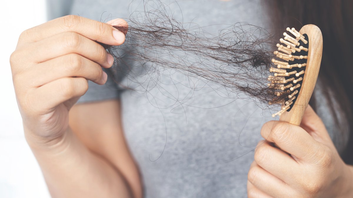 Hair Loss After Mononucleosis: Recovery Timeline & Solutions Stated In New Guide