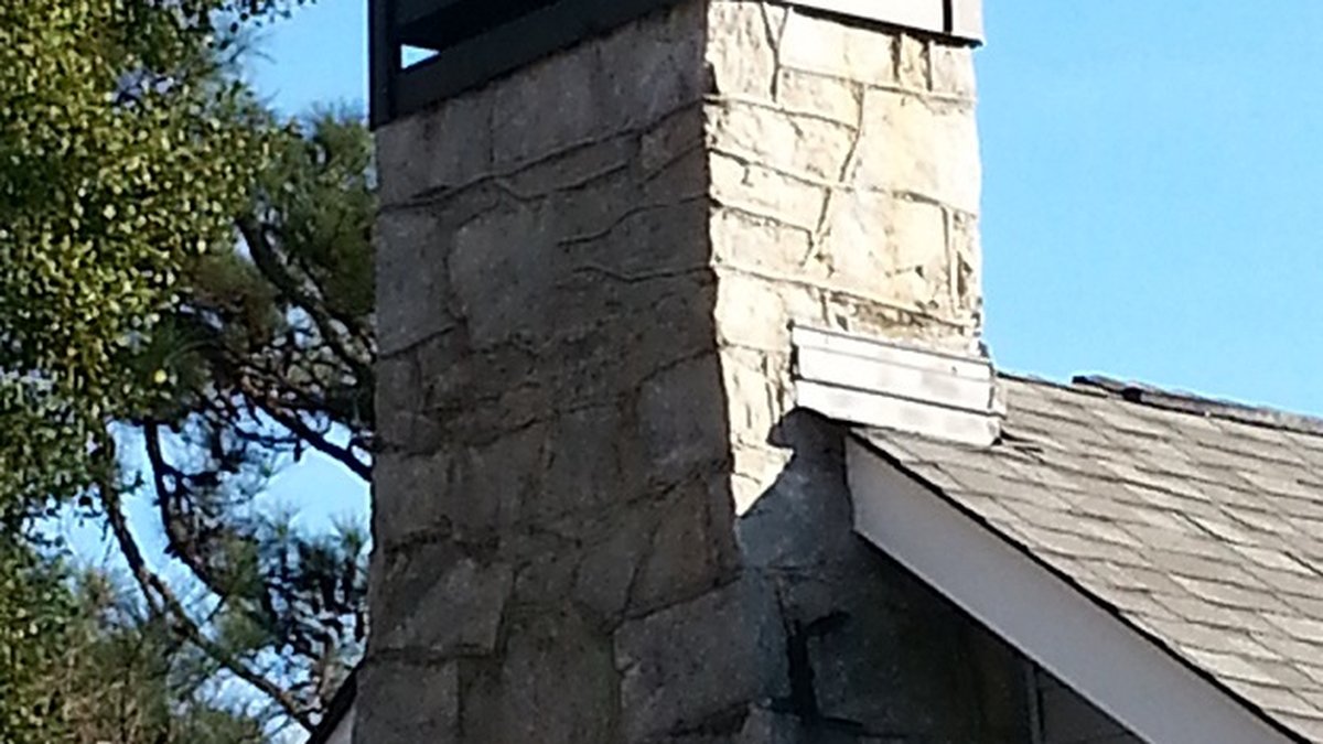 How Do Chimney Caps Work? What Atlanta Homeowners Should Know