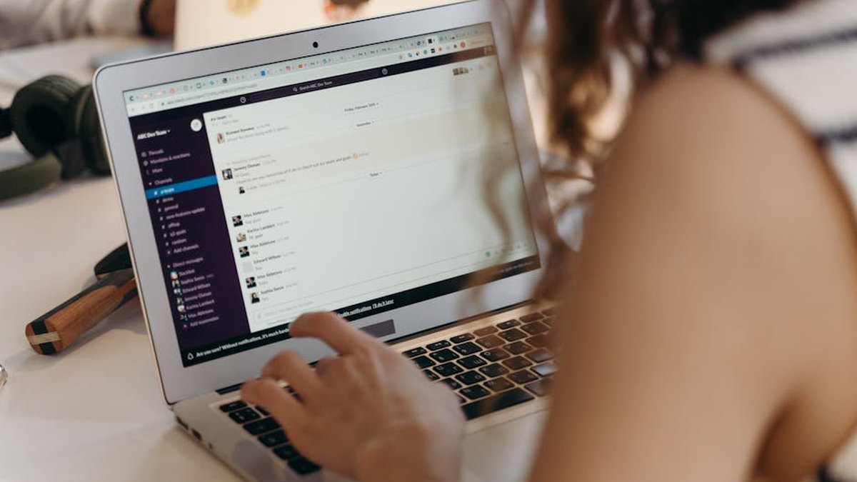 How to Use Reddit for Marketing: Tools & Benefits for Traffic & Reputation