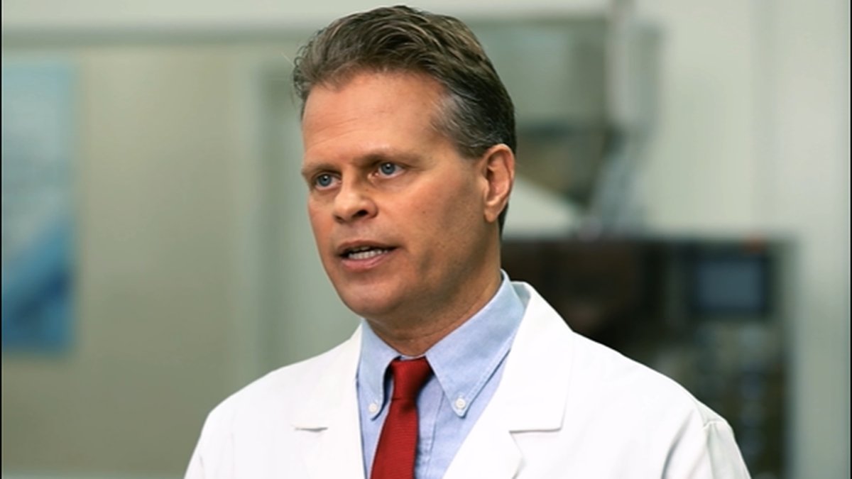 John E. Lewis, Ph.D., Releases Guide to Evaluating Brain Health Claims