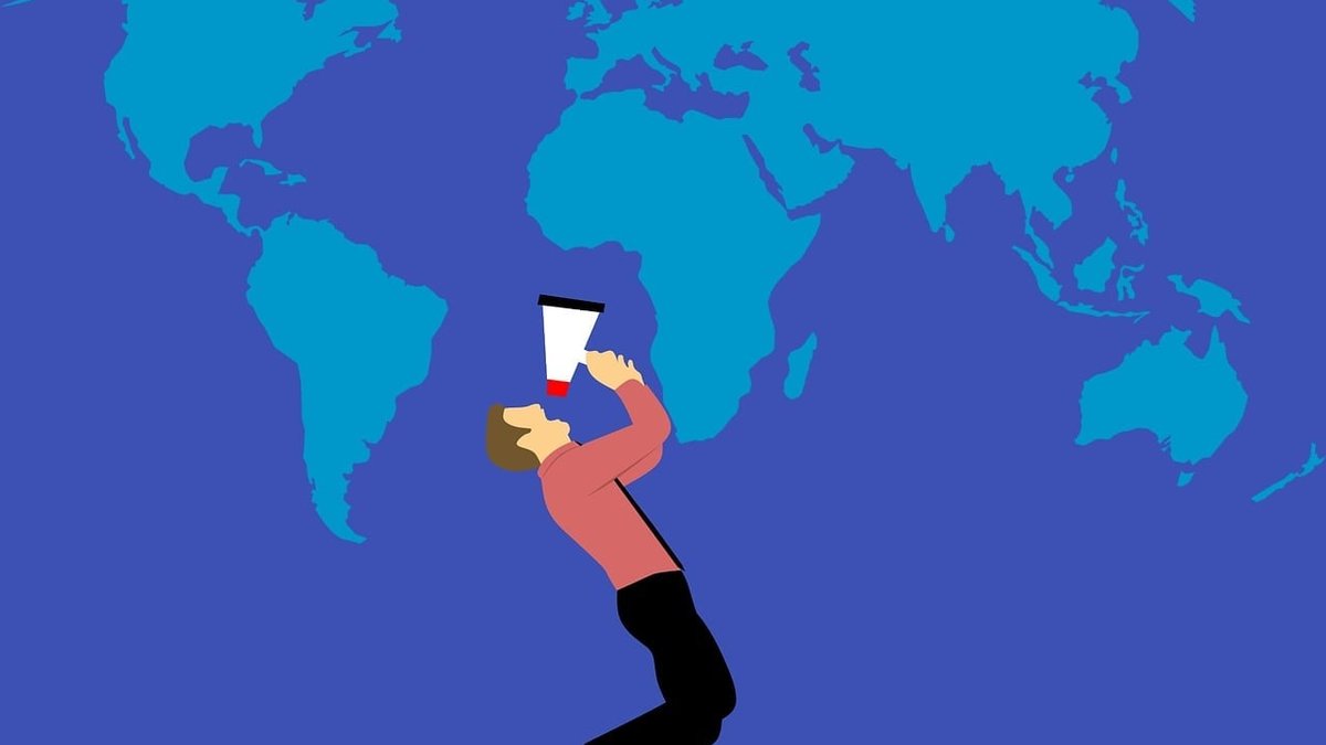 Media Features Without a PR Firm: How Experts Get Discovered