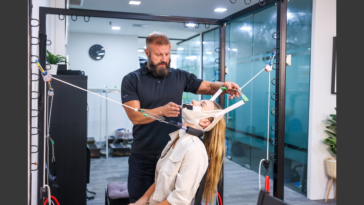 Singapore Stiff Neck & Shoulder Pain Relief: Structural Correction Care Expands