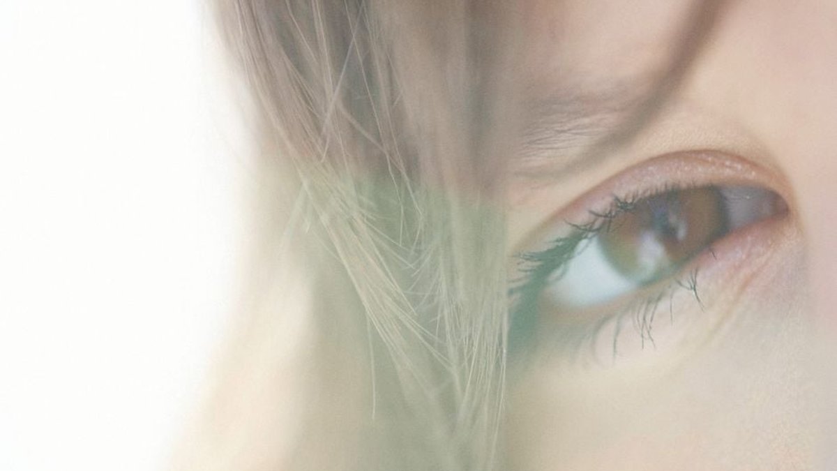 Top 3 Lash Serums for Sensitive Eyes: Cost, Results & Reviews Compared
