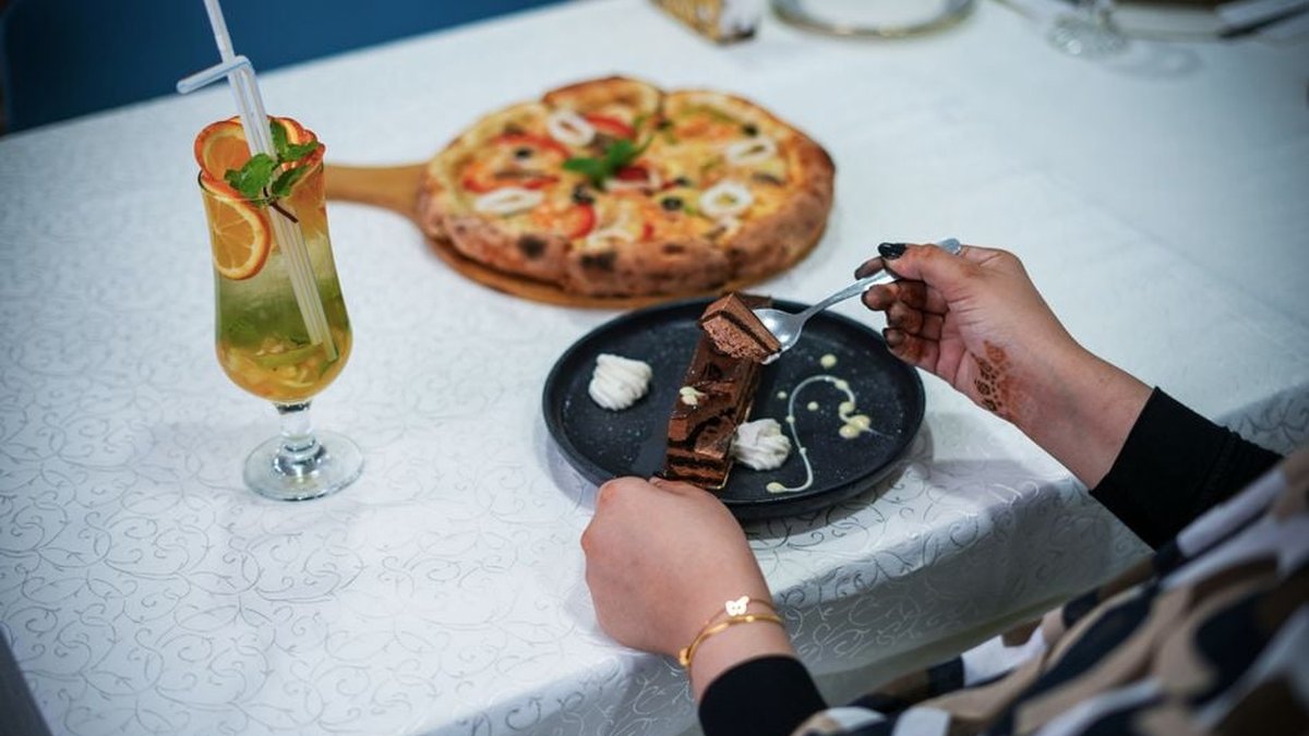 What Dessert Goes Well With Pizza? Colfax Pizza Experts Share Top Picks