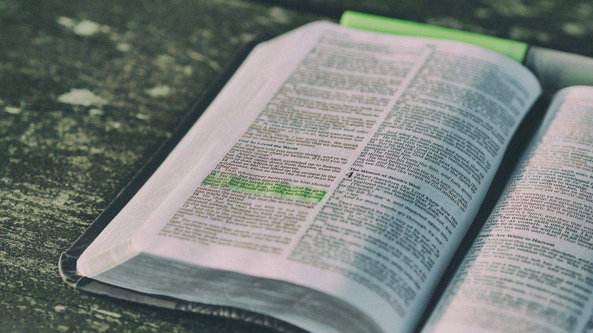What Is the Overarching Message of the Bible? Key Takeaways for New Readers