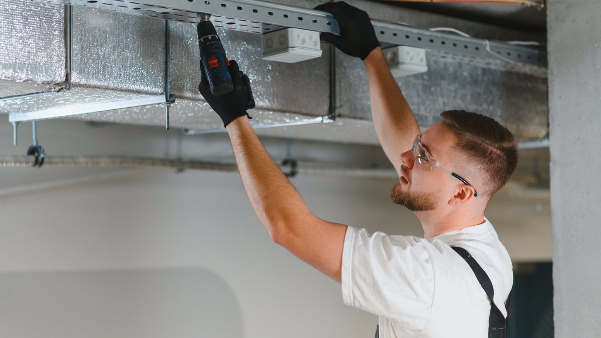 When Is The Best Time To Clean HVAC Ducts? Old Bridge, NJ Techs Explain