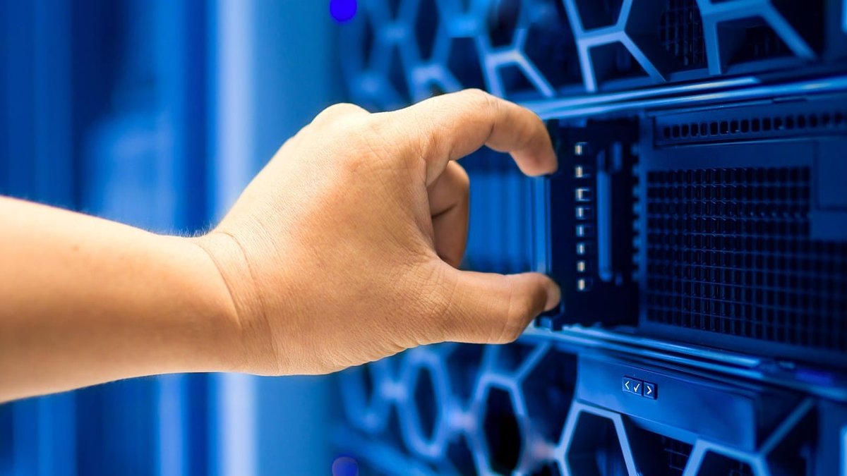 AI Infrastructure With Immersion Cooling For Next-Gen Accelerators Announced