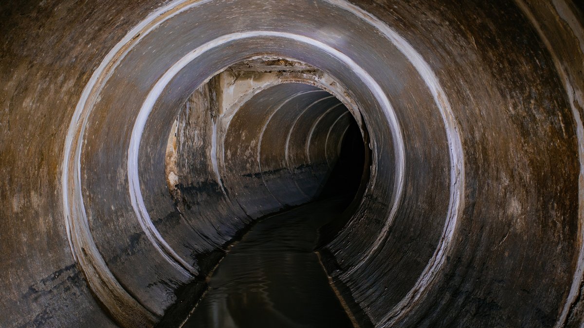 Commercial Hydro Jetting: Houston Experts Explain How It Works & Warning Signs
