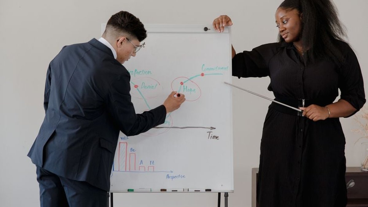 How To Build Brand Authority & Get Cited By AI: Tips for Business Coaches