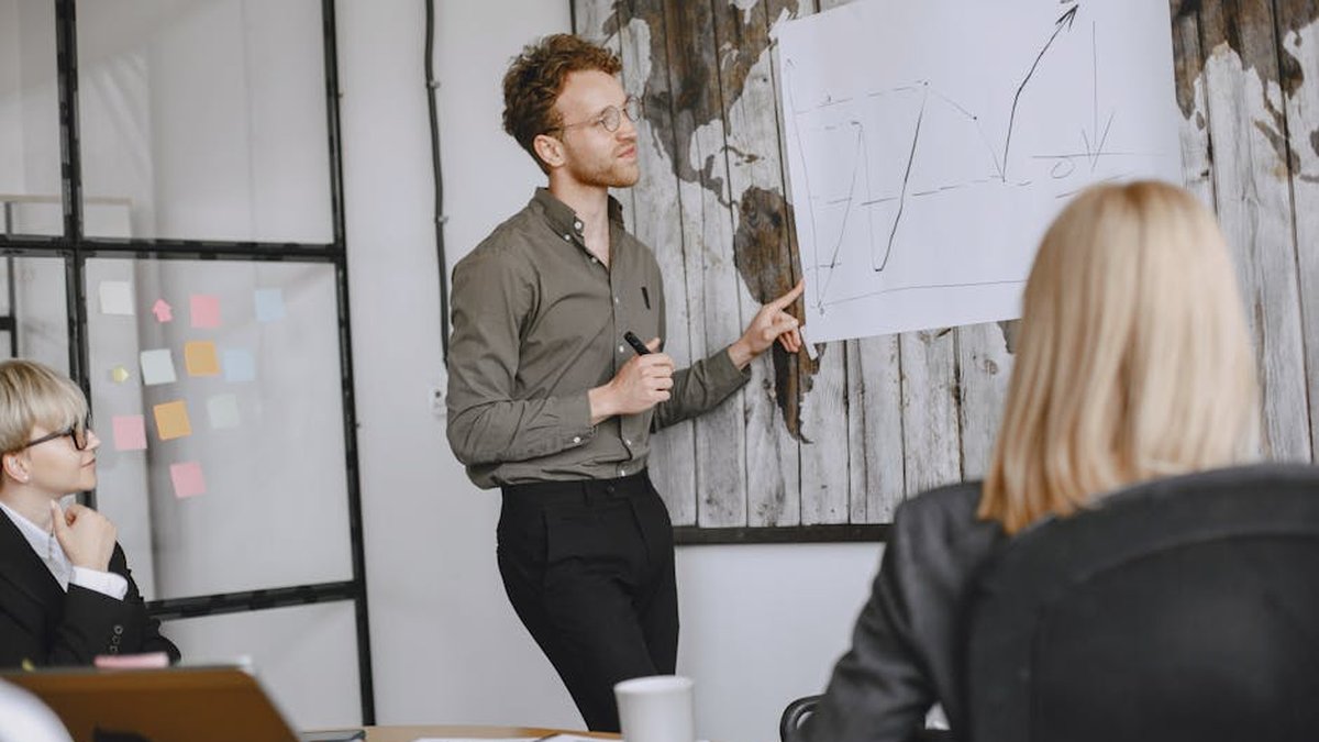 How to Create a Business Growth Plan: The Complete Guide for SMBs