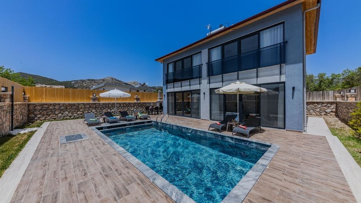 St. George Island Rentals With Private Pools: Cost, Amenities & How to Book