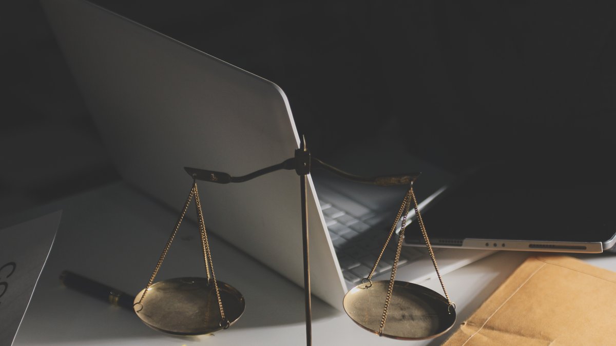 Subscription-Based Law Firms: Are They the Right Option for Small Businesses?