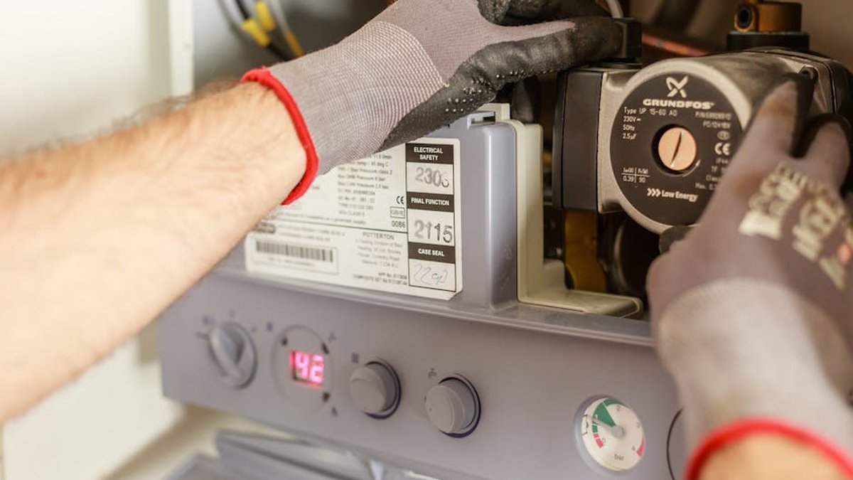 Texas Furnace Repair Guide: Cracked Heat Exchanger & Carbon Monoxide Risks