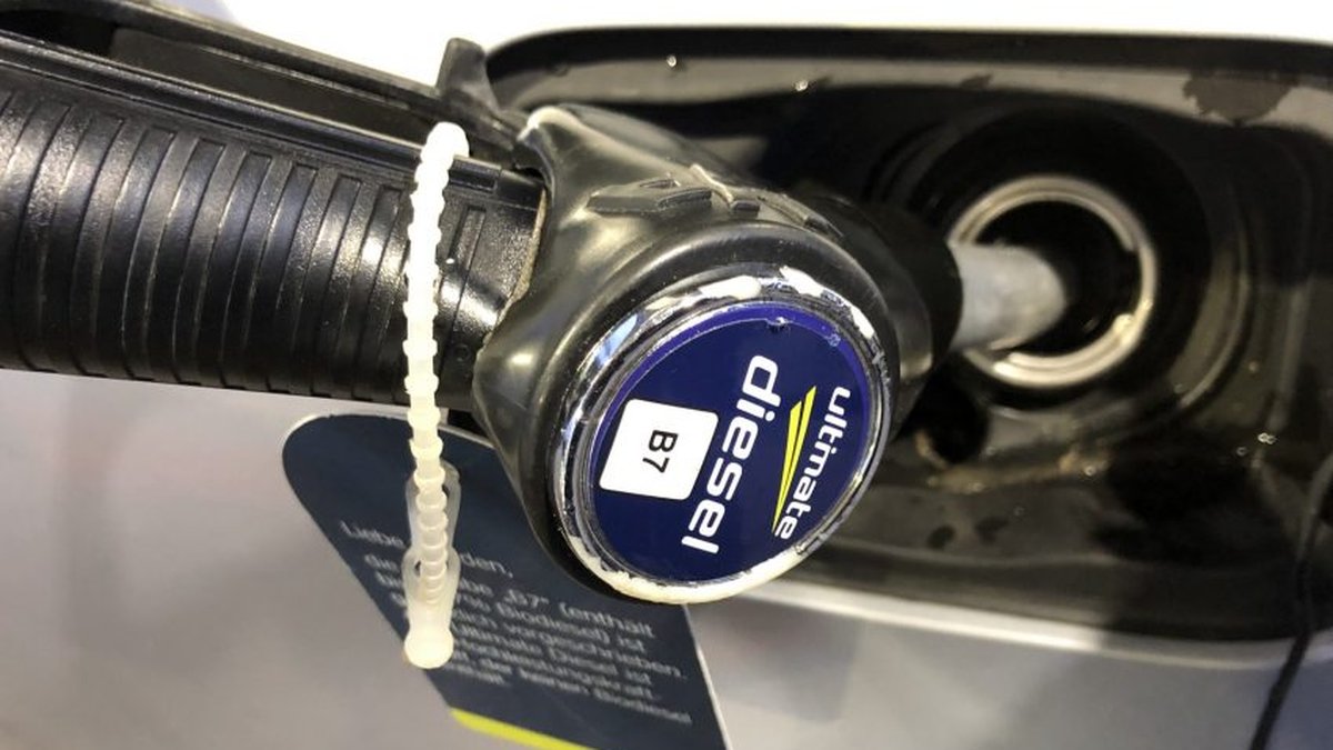 Trump Threatens Diesel Export Ban, UK Scrambles as Pump Prices Hit Record High